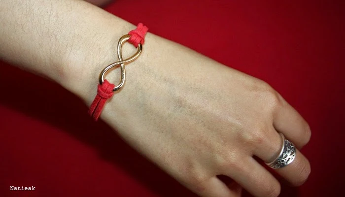 Bracelet rouge infini rouge