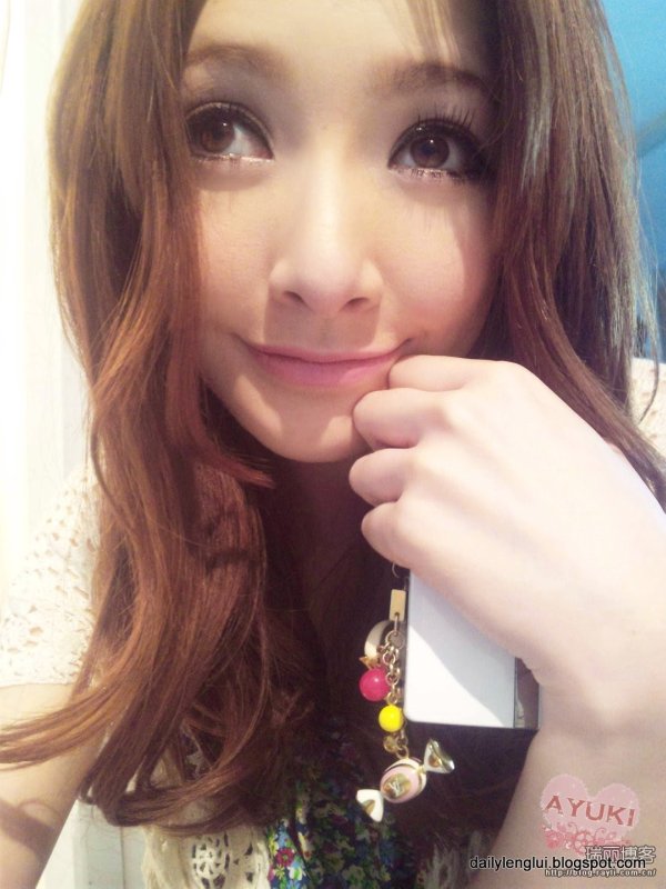 Ayuki Huang Meixi (黄美熙) Ayuki Huang Meixi (黄美熙)