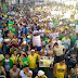 ATO PÚBLICO EM CAMPINA GRANDE: Multidão toma a praça da Bandeirta durante protesto contra Dilma