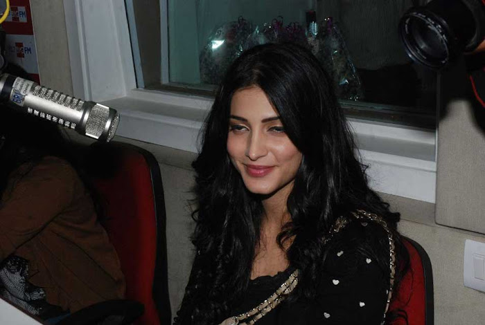 shruti haasan actress pics