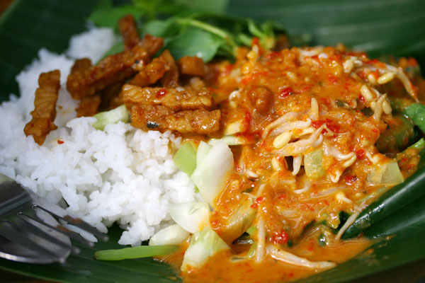 Resep Cara Membuat Nasi Pecel Sayur dengan Mudah