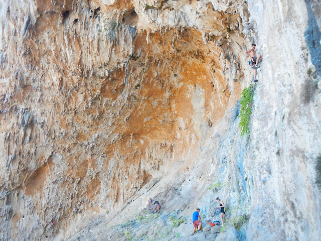 ESCALADE KALYMNOS MANU