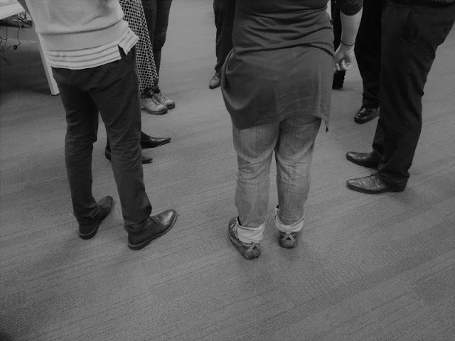 Standup showing feet