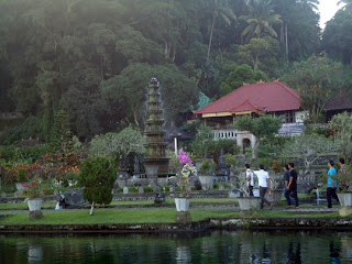 Objek Wisata Tirta Gangga Bali