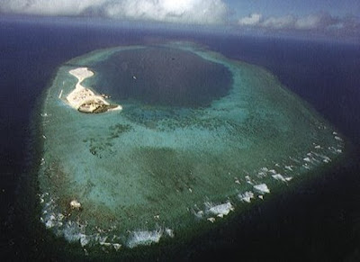 8 Pulau Terunik [ www.BlogApaAja.com ]