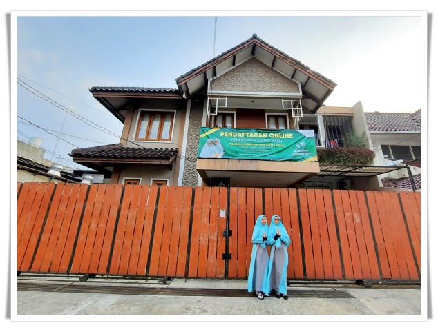 Asrama Santri Putri Pondok Pesantren Raudhatul Ihsan Tebet -Zawiyah Arraudhah