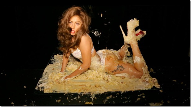 lady-gaga-food-play