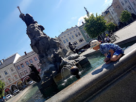 Trutnov - Czechy - atrakcje dla dzieci w Czechach - podróże z dzieckiem - wędrówki z Duchem Gór - miasto smoków -smocza uliczka - blog podrózniczy - knedliki i czeskie piwo