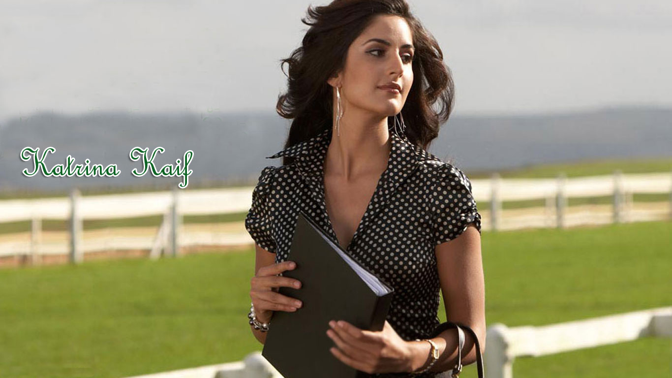 Katrina Kaif Hd WallPaper ~ Pic Famina