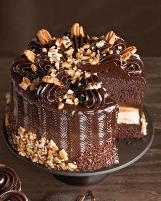 [yummy-cakes-photos.jpg]