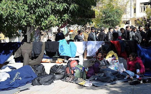 Εκκενώνεται η πλατεία Βικτωρίας – Σε εξέλιξη μεγάλη επιχείρηση της ΕΛ.ΑΣ.