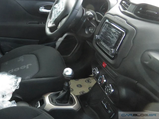 Jeep Renegade 1.8 - mais barato