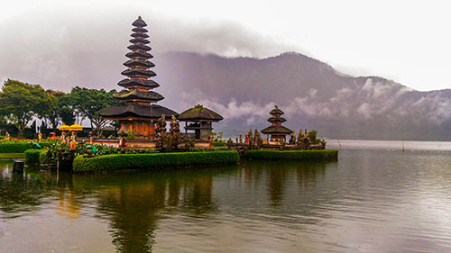 Pura Ulun Danu Bratan Temple - Bedugul Bali Places of Interest - Tabanan Tourist attractions