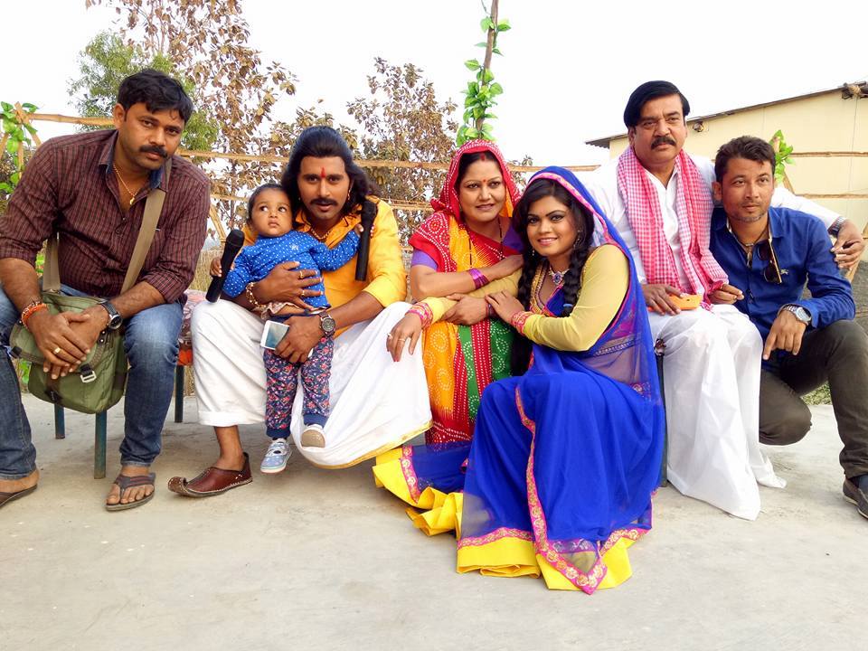 Nisha Dubey and Yash Kumar Mishra 'Nirahua' Shooting stills of Bhojpuri Movie Rudra