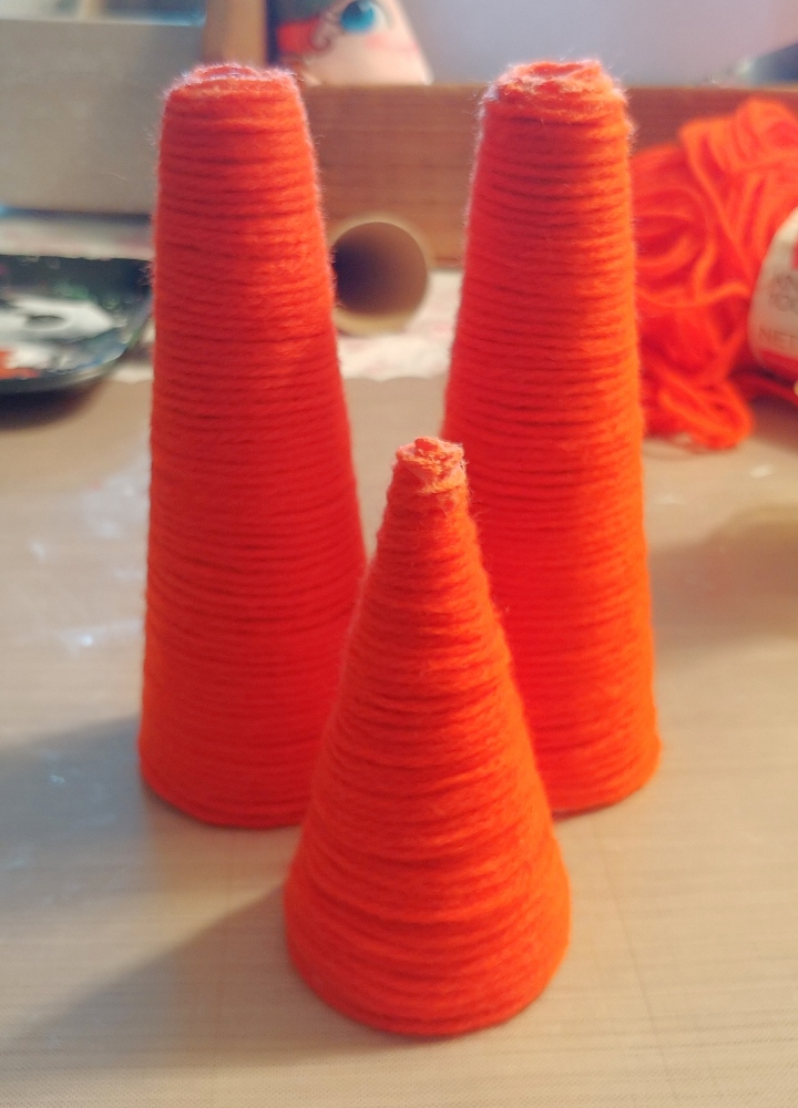 DIY Yarn Carrots