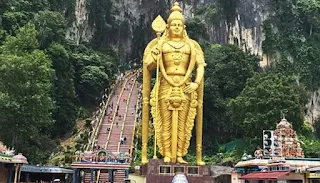 patung hindu di batu caves