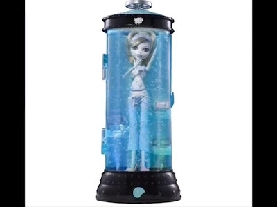 Monster-High-Lagoona-Hydration-Station-xmas-2011