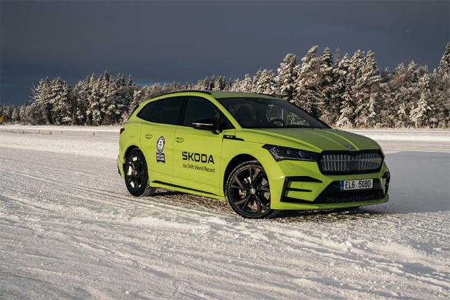 ŠKODA ENYAQ RS iV sets two GUINNESS WORLD RECORDS™ titles with 7.351 km Ice Drift
