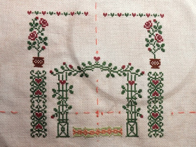 OwlForest Embroidery: Alice in Wonderland SAL part2-1