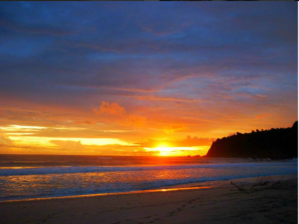 Gambar Pemandangan Asli Pantai Orion Gambar