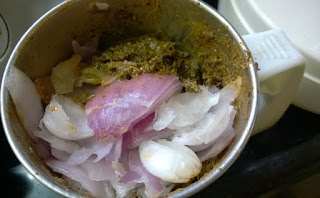 Add onions to Chinta chiguru chutney