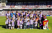 REAL VALLADOLID C. F. - Valladolid, España - Temporada 2012-13 - Jesús Rueda, Jaime, Sereno, Manucho, Víctor Pérez, Álvaro Rubio, Óscar y Omar; Rukavina, Balenziaga y Alberto Bueno - REAL VALLADOLID 6 (Alberto Bueno, Manucho 2, Óscar 2 y Rukavina), RAYO VALLECANO 1 (Chori Domínguez) - 30/09/2012 - Liga de 1ª División, jornada 6 - Valladolid, estadio Nuevo José Zorrilla