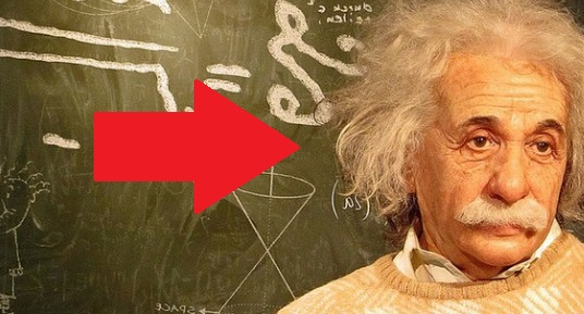 foto Hantu itu Benar ADA! Menurut Albert Einstein