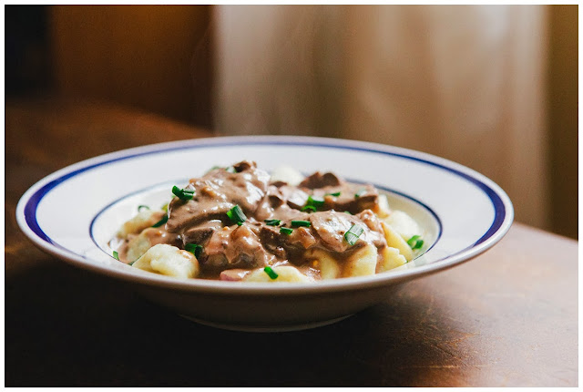 beef stroganoff with gorgonzola gnocchis