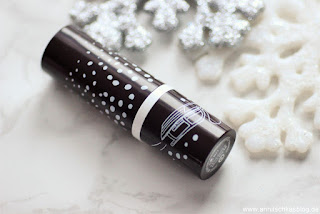 Review: essennce winter dreamin LE - ganz schön verschneit! - sheer lipstick - www.annitschkasblog.de