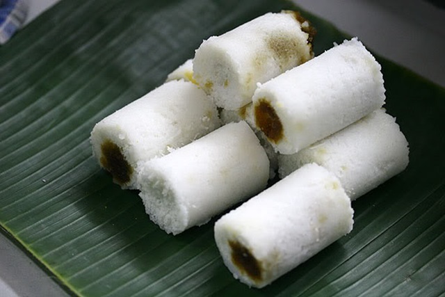 Kuih Putu Bambu