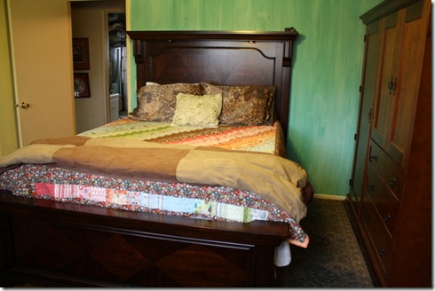 Thanksgiving sunrise, new bed 014