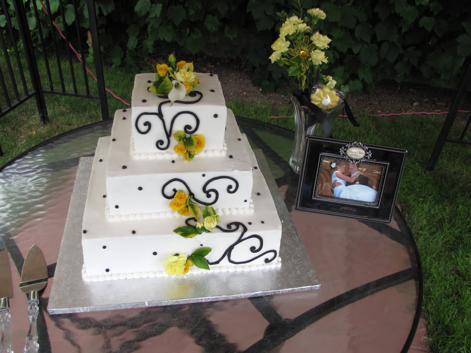 themed candy buffet