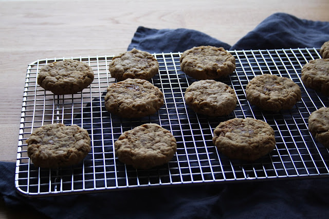 Maple Oat Whoopie Pies with Maple Cashew Cream | Sevengrams