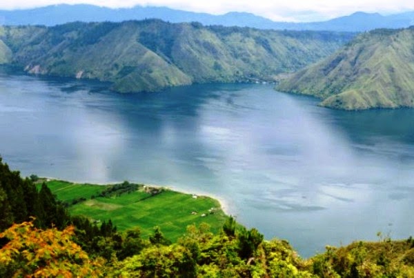 Tempat Wisata  Populer di  Sumatera  Utara  simpleNEWS05