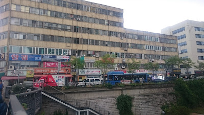 Ugly building near Dongdaemun