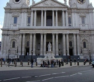 St.Paul's Cathedral coincidence