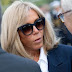 Brigitte Macron influenceuse : son accessoire signature désormais en vente sur le site de l'Elysée