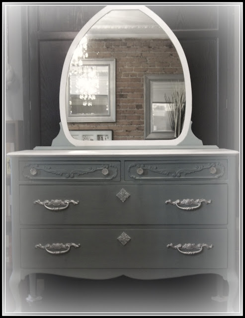 duck egg blue, antique, makeover, chalk paint, montreal