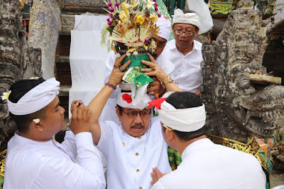  Piodalan Mepedudusan Agung  di Pura Penataran Agung Pucak Mangu 