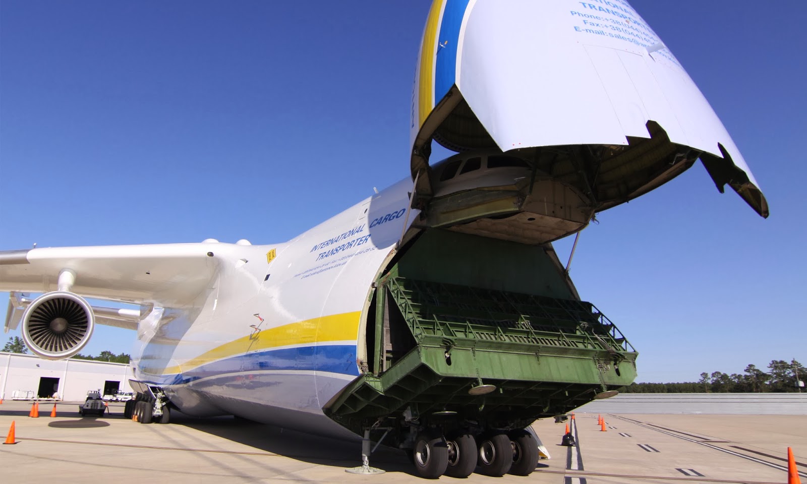 Antonov 225 Cargo Flight HD Wallpapers | HD Wallpapers