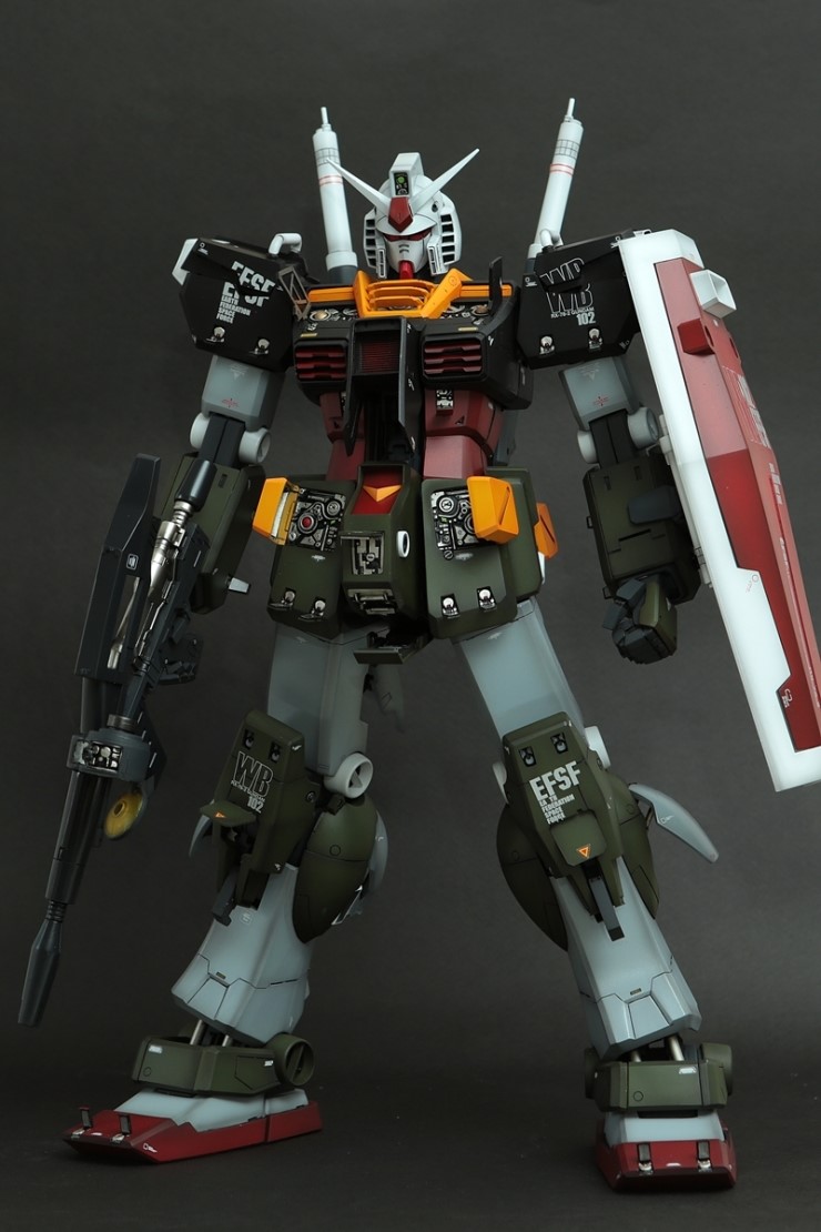 Custom Build 1 60 Rx 78 2 Gundam Real Type Colors Gundam Kits Collection News And Reviews