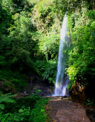 Pesona Keindahan Wisata Air Terjun Grenjengan Mojokerto