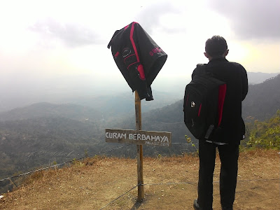 Puncak Embung Batara Sriten Jogjakarta