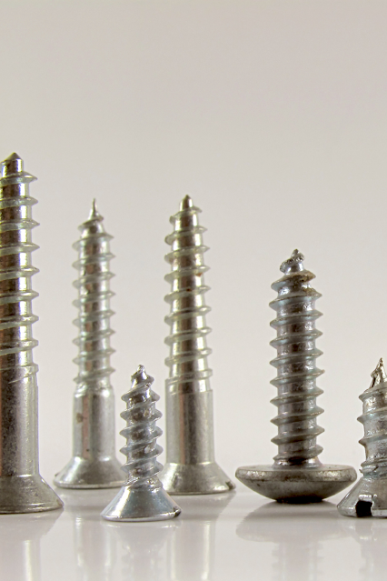 Understanding the Different Types of Screws for DIY Enthusiasts