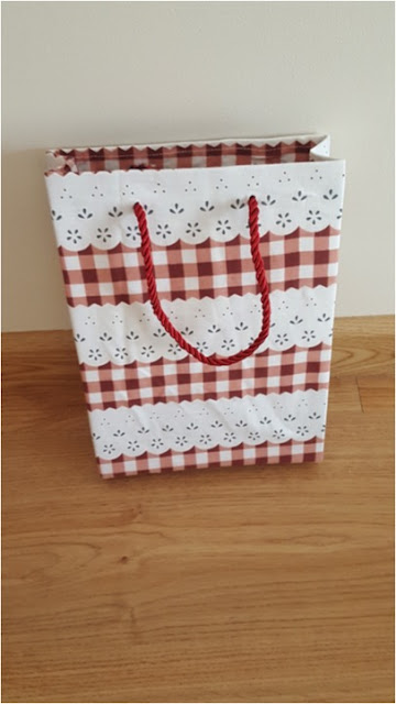 Upcycled: fabric covered gift bag from a cereal box