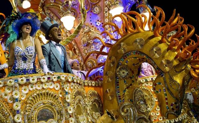 Rio de Janeiro Carnival sambadromes to dance and party