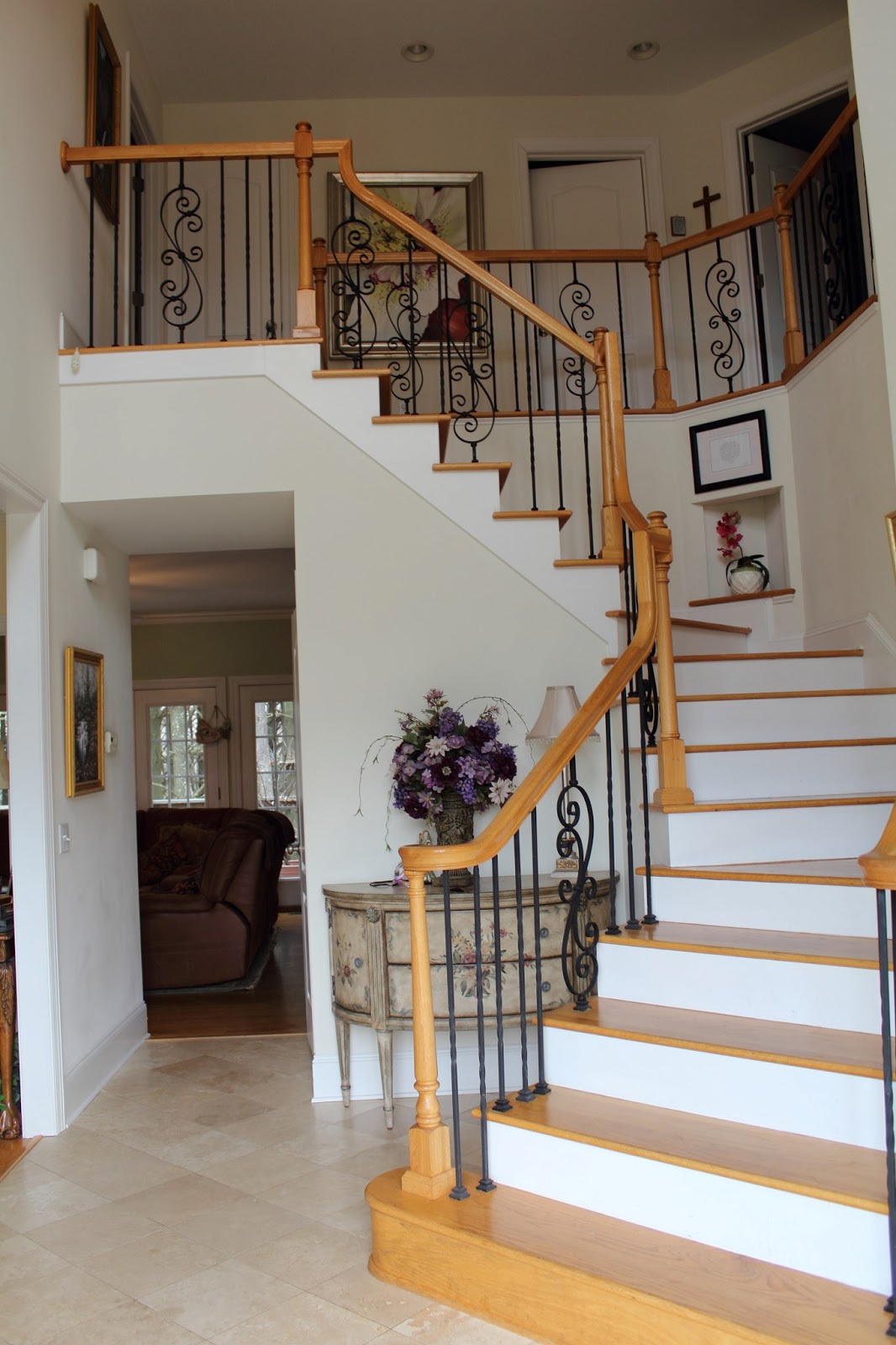 Sewanee Tennessee Home For Sale Foyer And Stairway To The Top