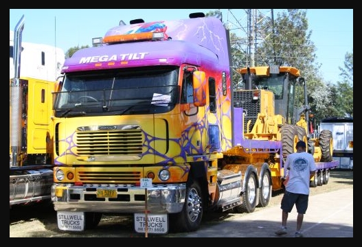 Gambar Foto Mobil Truk  Gandeng  Terbaru Unik Keren 2021