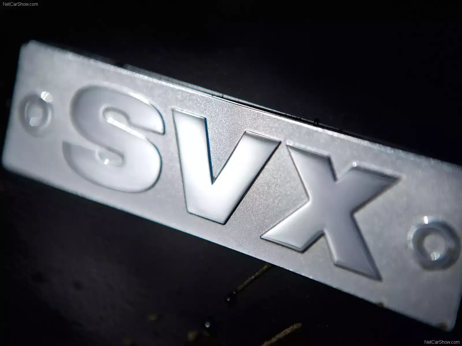 Hình ảnh xe ô tô Land Rover Defender SVX 2008 & nội ngoại thất