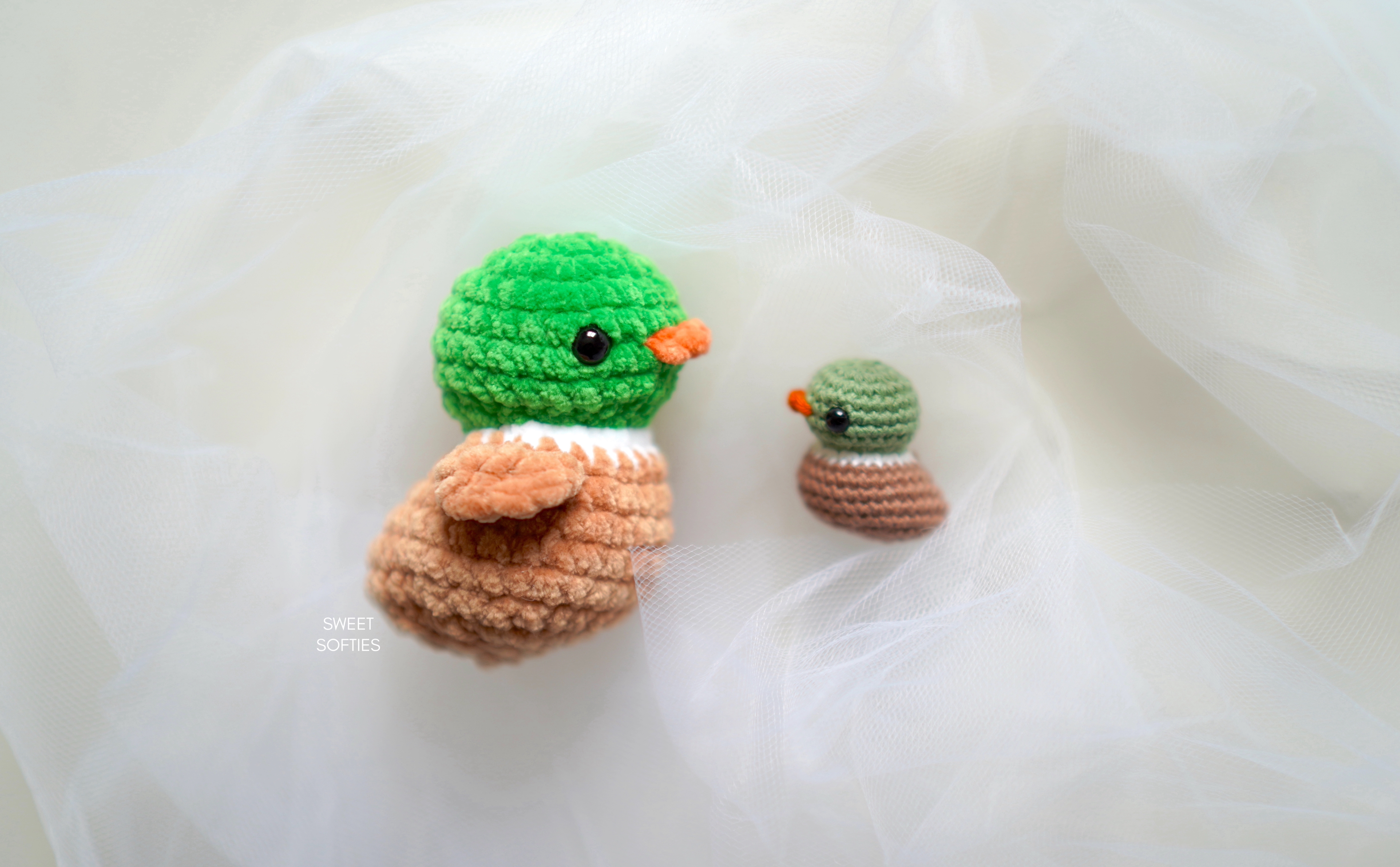 Mini Ducks amigurumi pattern 